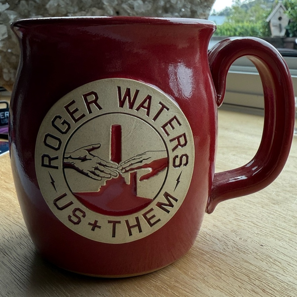 Roger Waters VIP bundle - Picture 7 of 8